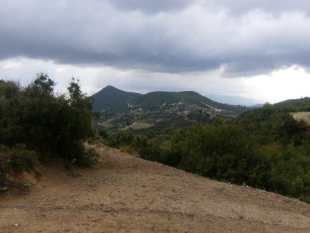 ΘΕΑ ΠΡΟΣ ΜΑΛΙΚΟΥΡΑ